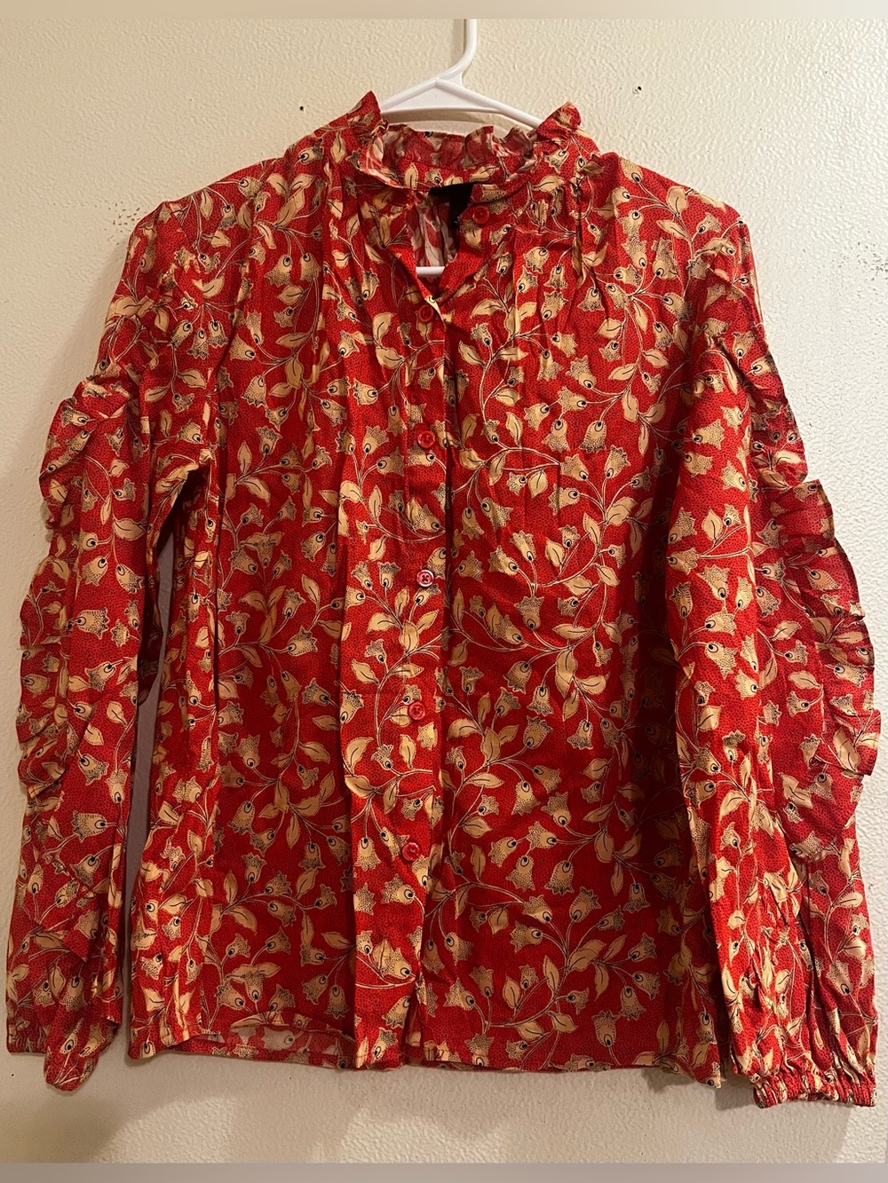 Who What Wear Red Floral Ruffle-Neck Blouse